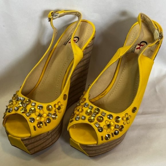 CR Collection Yellow Bling Wedge Sandal. Size 8M - Picture 1 of 5